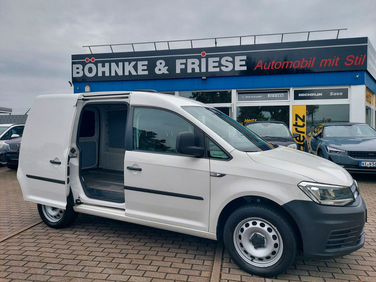 Volkswagen Caddy Kasten Klima Xenon Bluetooth - ميكروباص: صور 1 Volkswagen Caddy Kasten Klima Xenon Bluetooth - ميكروباص: صور 1