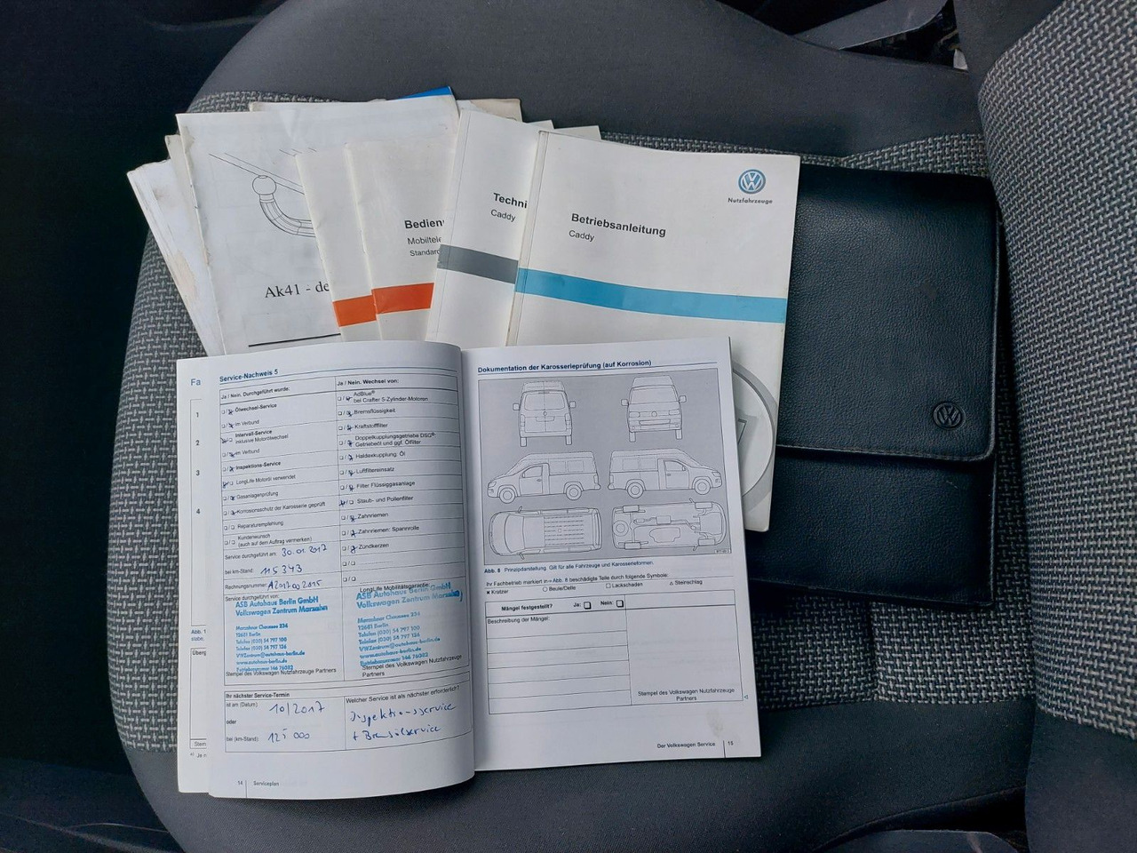 ميكروباص Volkswagen Caddy Kasten Kombi Maxi lang 5 Sitze Klima: صور 27 ميكروباص Volkswagen Caddy Kasten Kombi Maxi lang 5 Sitze Klima: صور 27