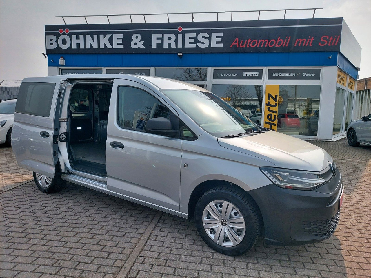 Volkswagen Caddy Maxi LED Klima Sitzheizung ACC PDC Kamera - فان المدمجة: صور 1 Volkswagen Caddy Maxi LED Klima Sitzheizung ACC PDC Kamera - فان المدمجة: صور 1