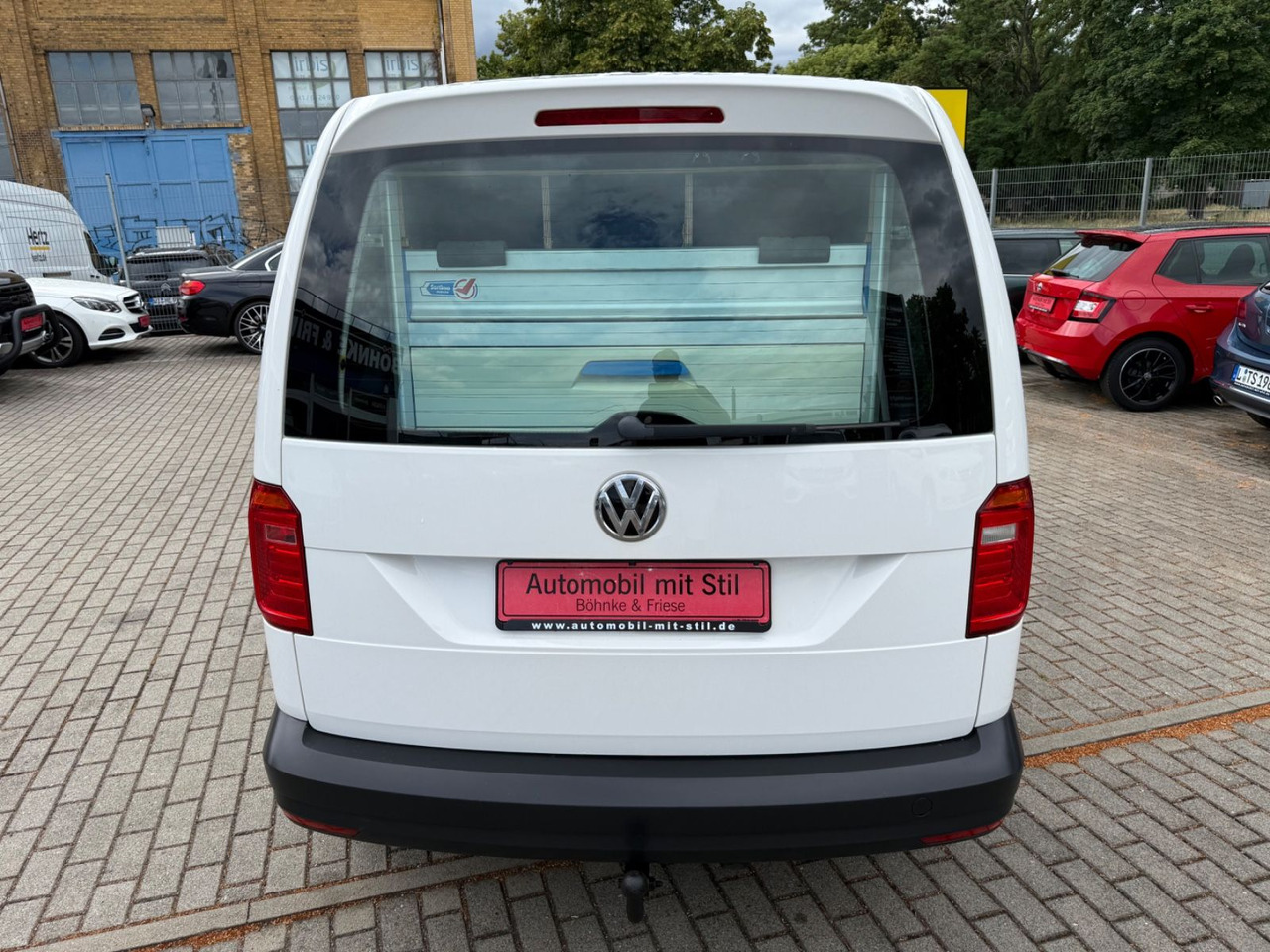 Volkswagen Caddy Nfz Kasten 4Motion KLIMA NAVI 10/25 TÜV - ميكروباص: صور 5 Volkswagen Caddy Nfz Kasten 4Motion KLIMA NAVI 10/25 TÜV - ميكروباص: صور 5