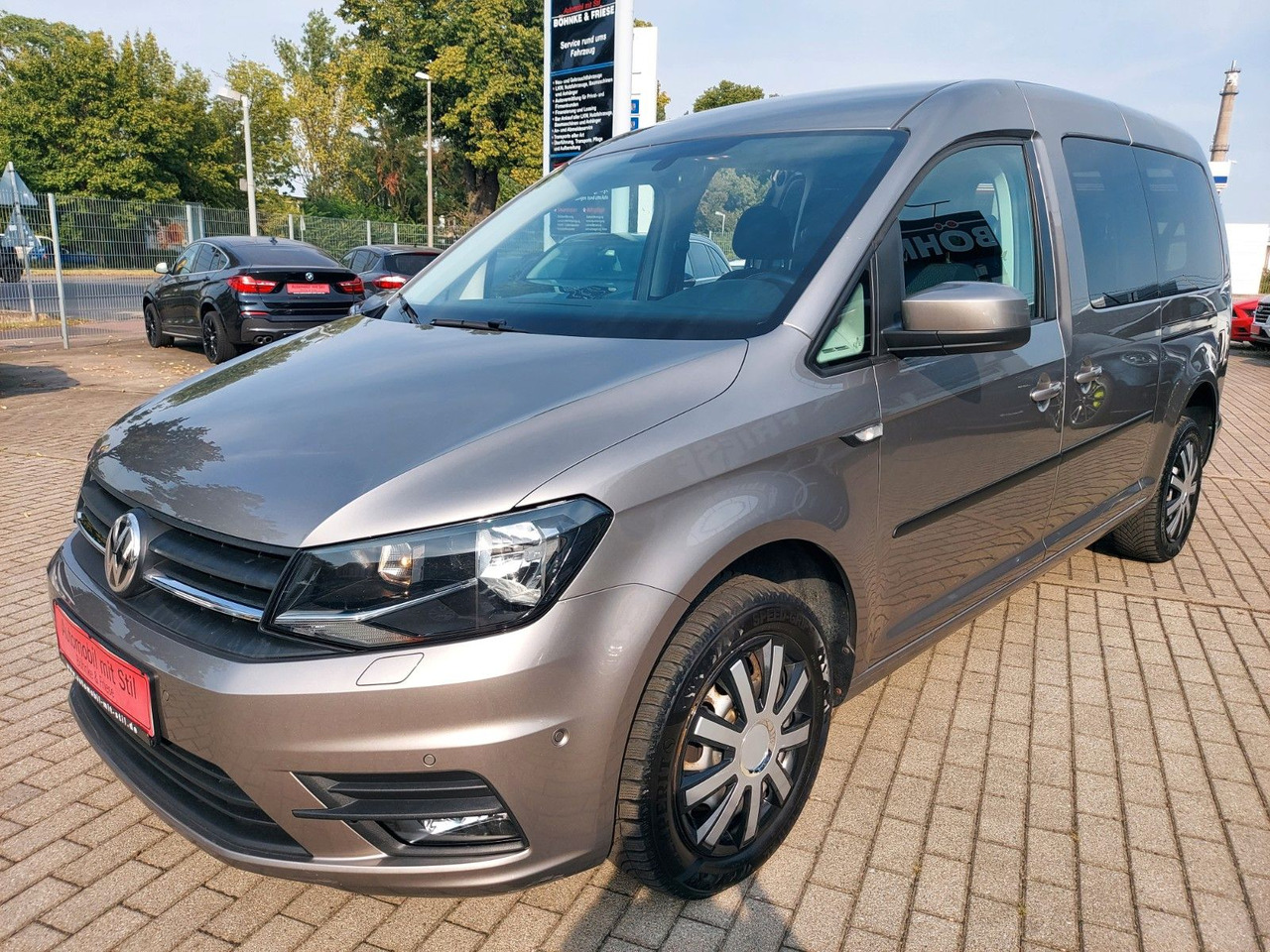 Volkswagen Caddy PKW Maxi 4Motion DSG 7 Sitze Klima Tempo - ميكروباص: صور 3 Volkswagen Caddy PKW Maxi 4Motion DSG 7 Sitze Klima Tempo - ميكروباص: صور 3