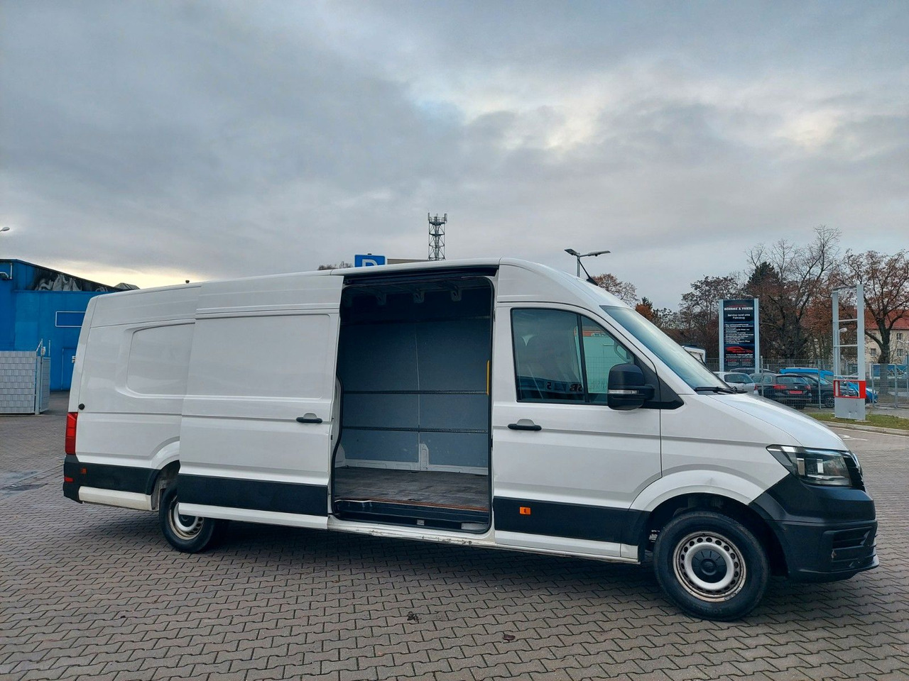 Volkswagen Crafter Kasten 35 lang plus Hochdach KLIMA - ميكروباص: صور 1 Volkswagen Crafter Kasten 35 lang plus Hochdach KLIMA - ميكروباص: صور 1