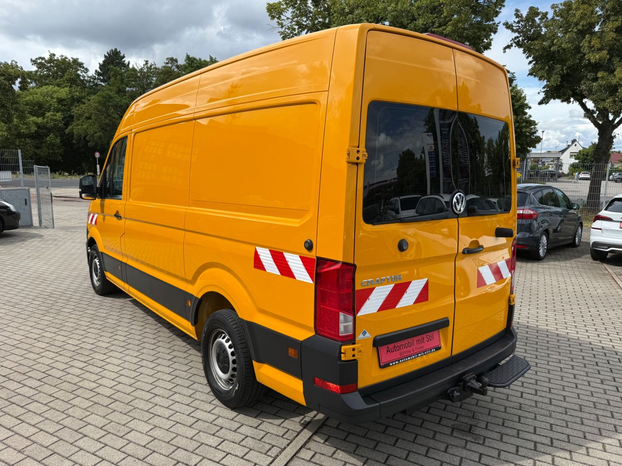 Volkswagen Crafter Kasten Kasten 35 mittellang Hochdach FWD - ميكروباص: صور 5 Volkswagen Crafter Kasten Kasten 35 mittellang Hochdach FWD - ميكروباص: صور 5
