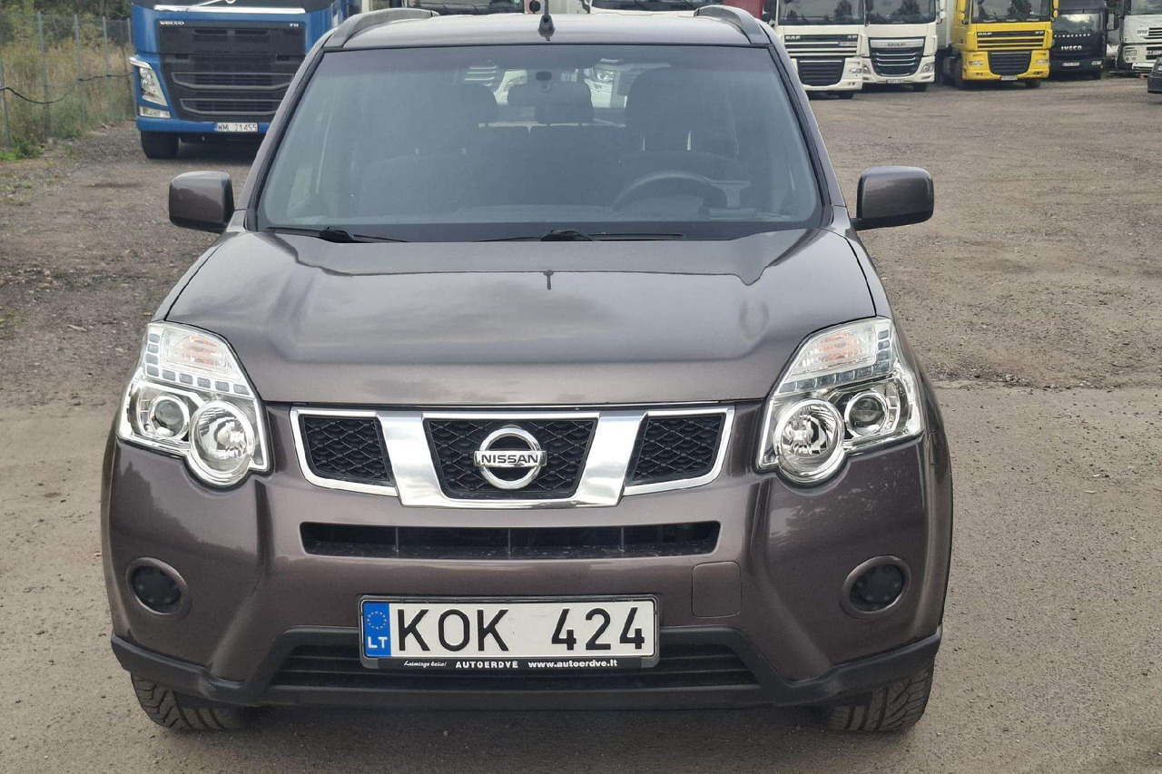 Nissan X-Trail - سيارة دفع رباعي: صور 5 Nissan X-Trail - سيارة دفع رباعي: صور 5