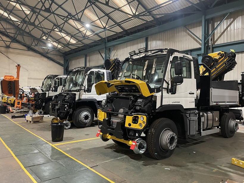 UNIMOG - شاحنة كرين: صور 1 UNIMOG - شاحنة كرين: صور 1