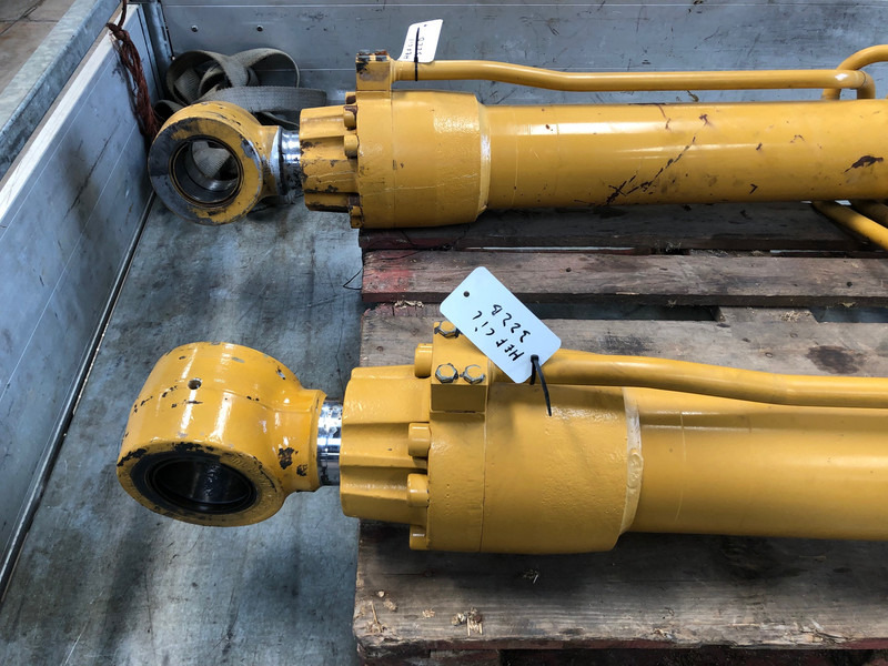 Caterpillar 322B Boomcylinder OEM 1184166 - علم السوائل المتحركة: صور 5 Caterpillar 322B Boomcylinder OEM 1184166 - علم السوائل المتحركة: صور 5
