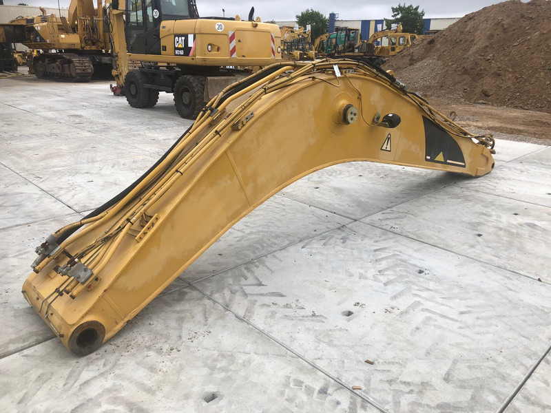 Caterpillar 322B Excavator Boom OEM 1372894 - ذراع الرافعة: صور 1 Caterpillar 322B Excavator Boom OEM 1372894 - ذراع الرافعة: صور 1