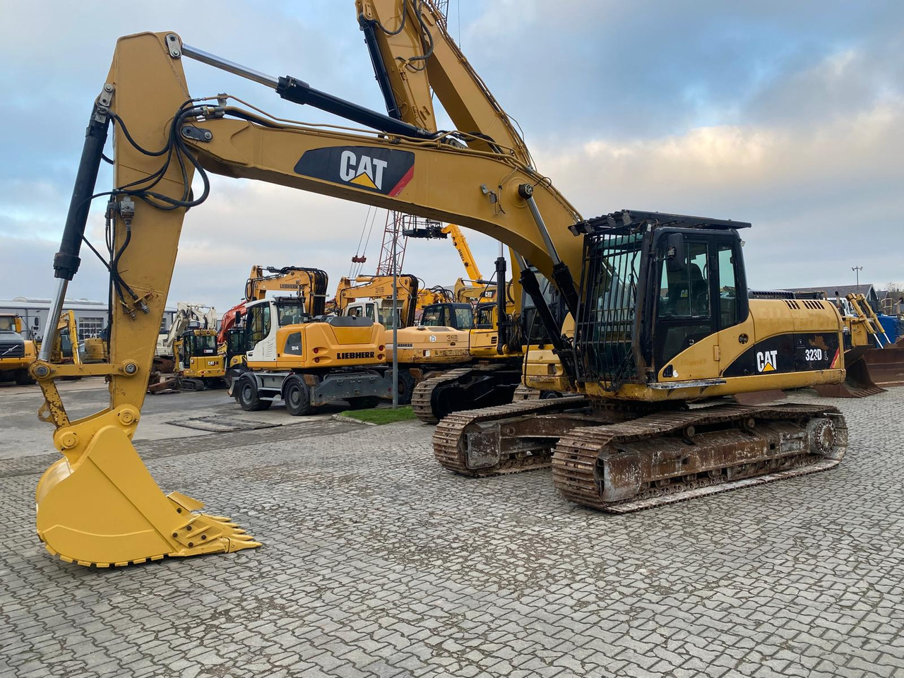 Caterpillar 323D NVT - حفارات زحافة: صور 2 Caterpillar 323D NVT - حفارات زحافة: صور 2