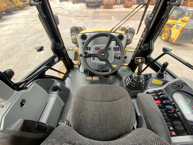 Caterpillar 432F2 NVT - حفار متعدد الاستخدام: صور 4 Caterpillar 432F2 NVT - حفار متعدد الاستخدام: صور 4