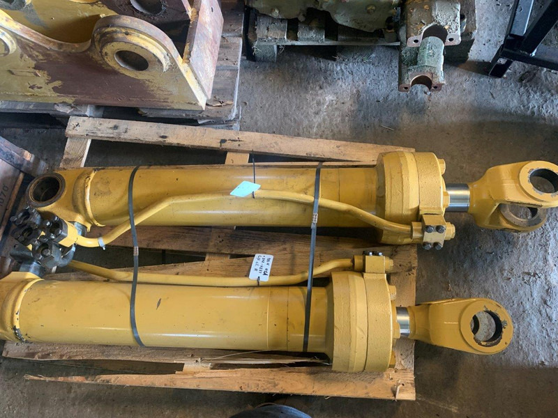 Caterpillar 950H Lifting cylinder OEM 2424272 - علم السوائل المتحركة: صور 1 Caterpillar 950H Lifting cylinder OEM 2424272 - علم السوائل المتحركة: صور 1