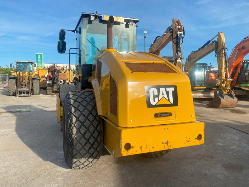 Caterpillar CS64B NVT - مدحلة: صور 3 Caterpillar CS64B NVT - مدحلة: صور 3