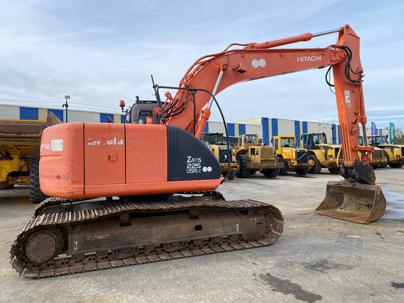 Hitachi ZX 225 USRLC NVT - حفارات زحافة: صور 5 Hitachi ZX 225 USRLC NVT - حفارات زحافة: صور 5