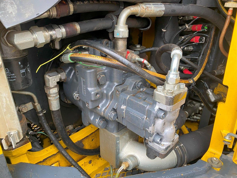 حفارات زحافة Komatsu PC118MR-8 NVT: صور 16