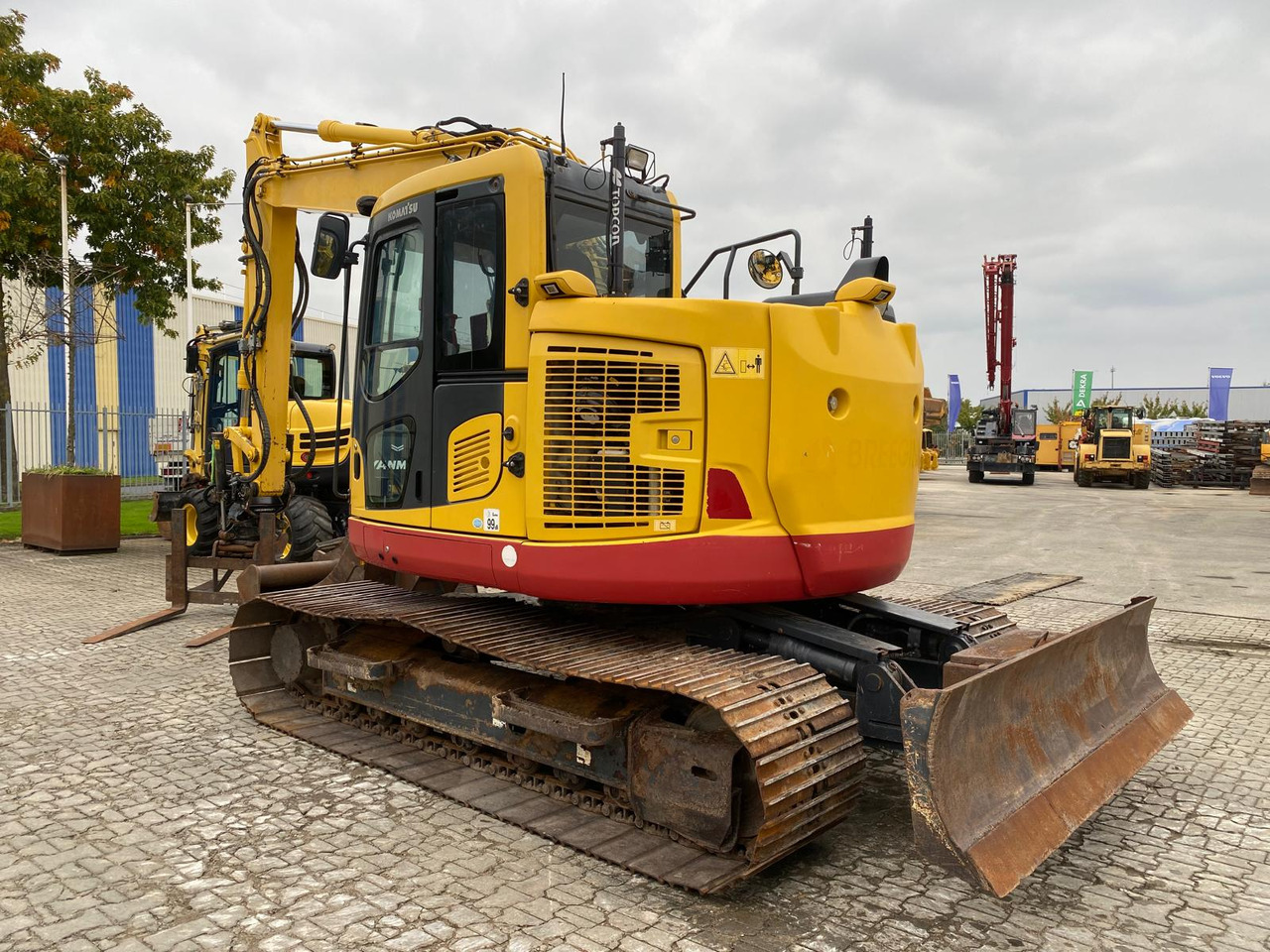 Komatsu PC138US-11 - حفارات زحافة: صور 1 Komatsu PC138US-11 - حفارات زحافة: صور 1