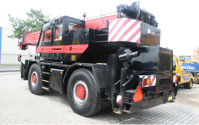 Tadano TR300EX NVT - رافعة لجميع التضاريس: صور 3 Tadano TR300EX NVT - رافعة لجميع التضاريس: صور 3