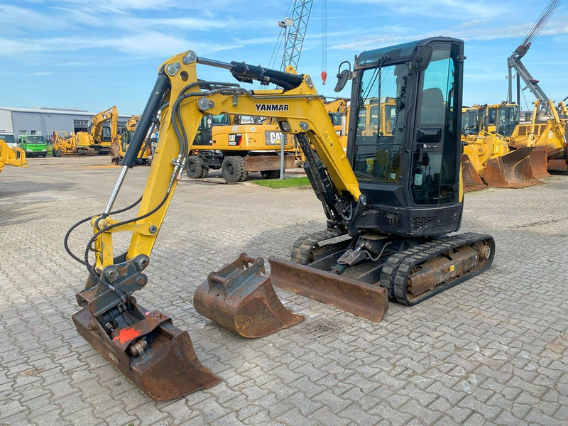 Yanmar VIO25-4 NVT - حفارة مصغرة: صور 3 Yanmar VIO25-4 NVT - حفارة مصغرة: صور 3