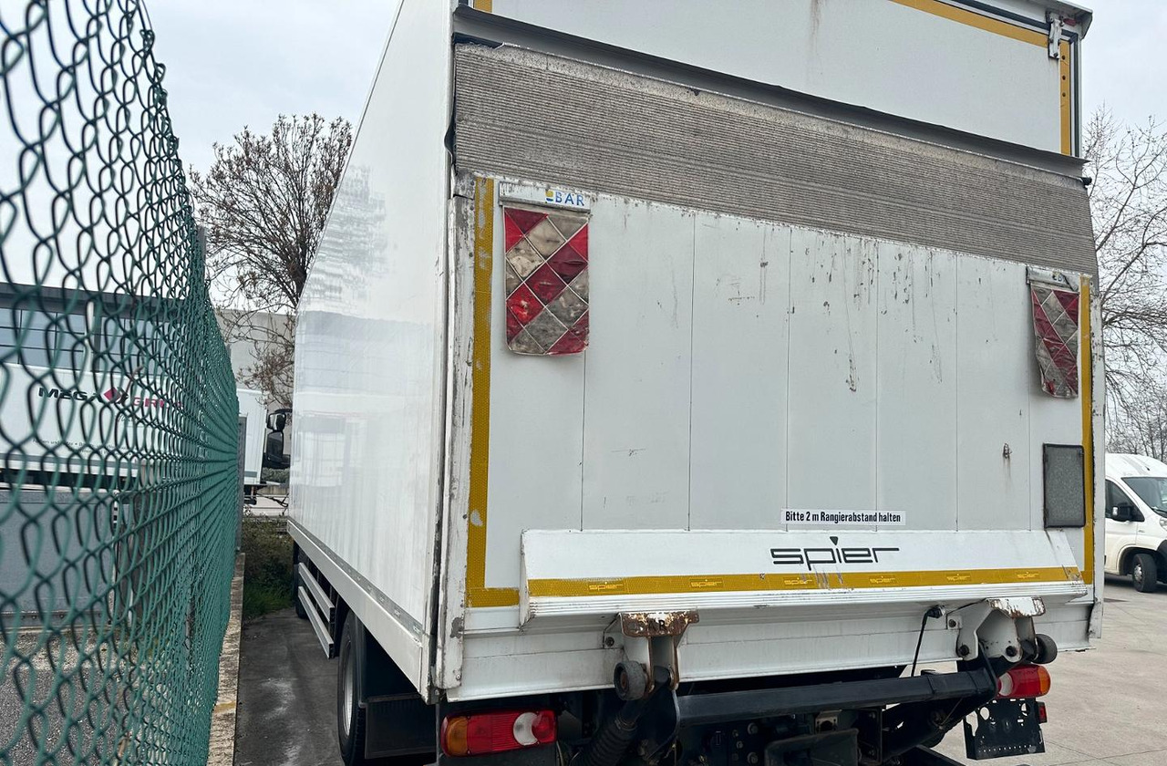 Iveco 140e28 furgone sponda euro 6 - بصندوق مغلق شاحنة: صور 2 Iveco 140e28 furgone sponda euro 6 - بصندوق مغلق شاحنة: صور 2