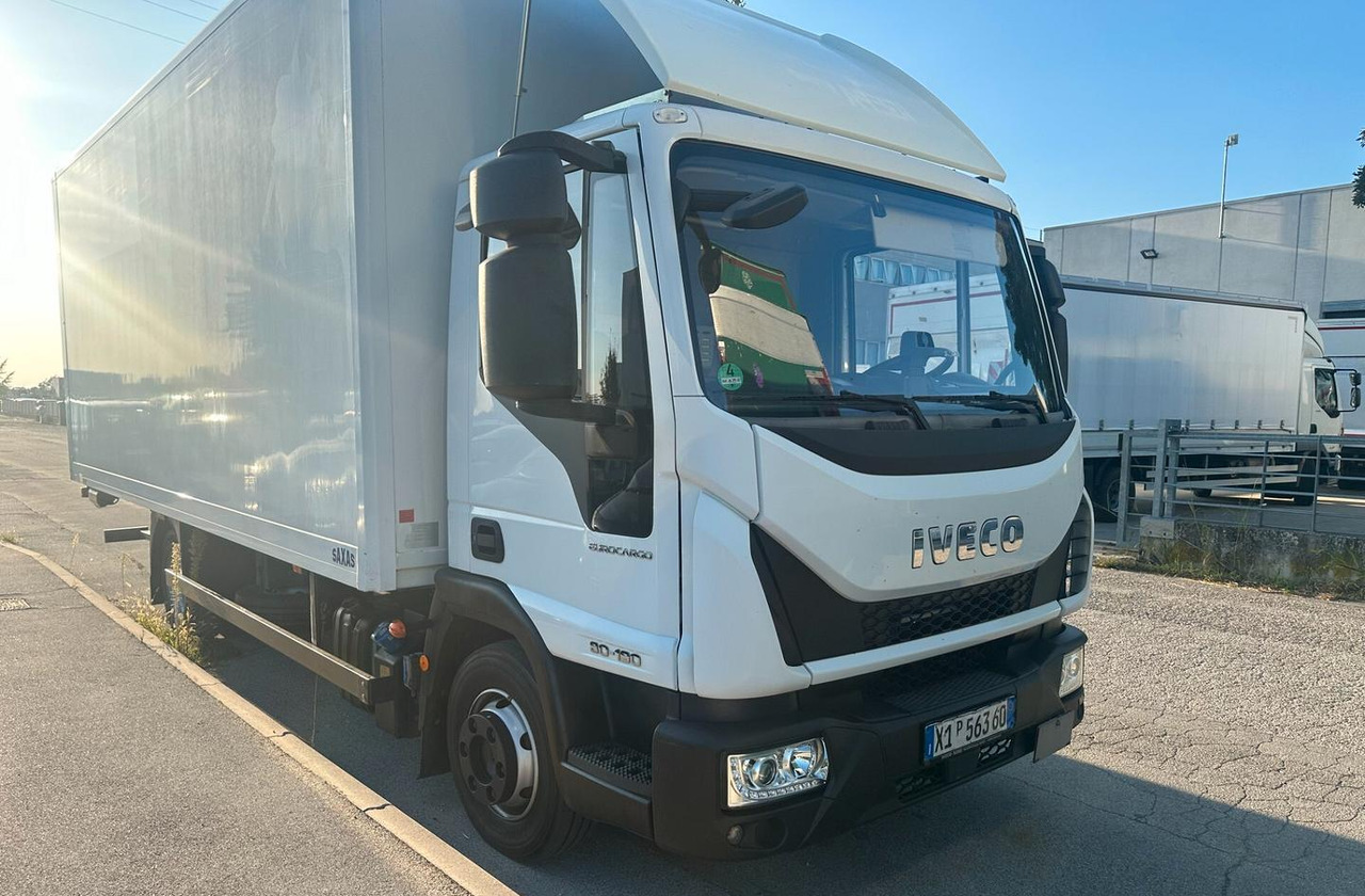 Iveco 80E19 P euro 6 furgone sponda - بصندوق مغلق شاحنة: صور 1 Iveco 80E19 P euro 6 furgone sponda - بصندوق مغلق شاحنة: صور 1