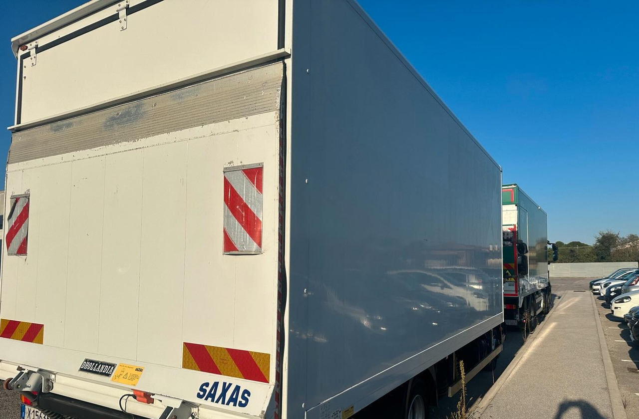 Iveco 80E19 P euro 6 furgone sponda - بصندوق مغلق شاحنة: صور 4 Iveco 80E19 P euro 6 furgone sponda - بصندوق مغلق شاحنة: صور 4