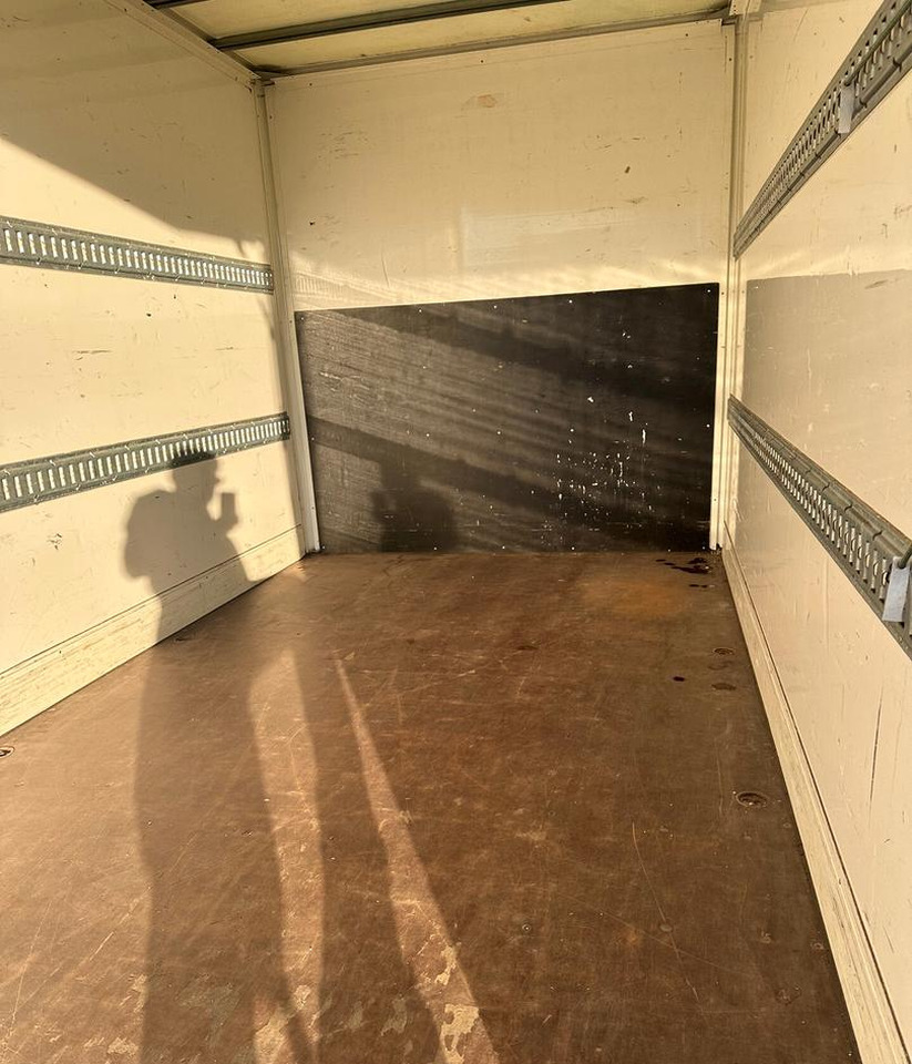 Volkswagen - الشاحنات الصغيرة صندوق مغلق: صور 5 Volkswagen - الشاحنات الصغيرة صندوق مغلق: صور 5