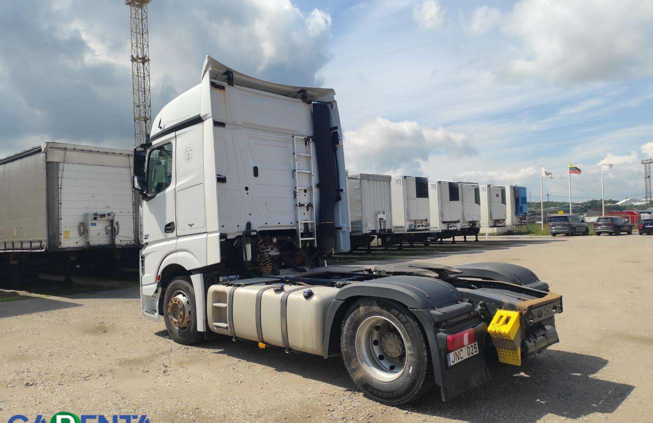 Mercedes-Benz Actros1842 - شاحنة جرار: صور 4 Mercedes-Benz Actros1842 - شاحنة جرار: صور 4