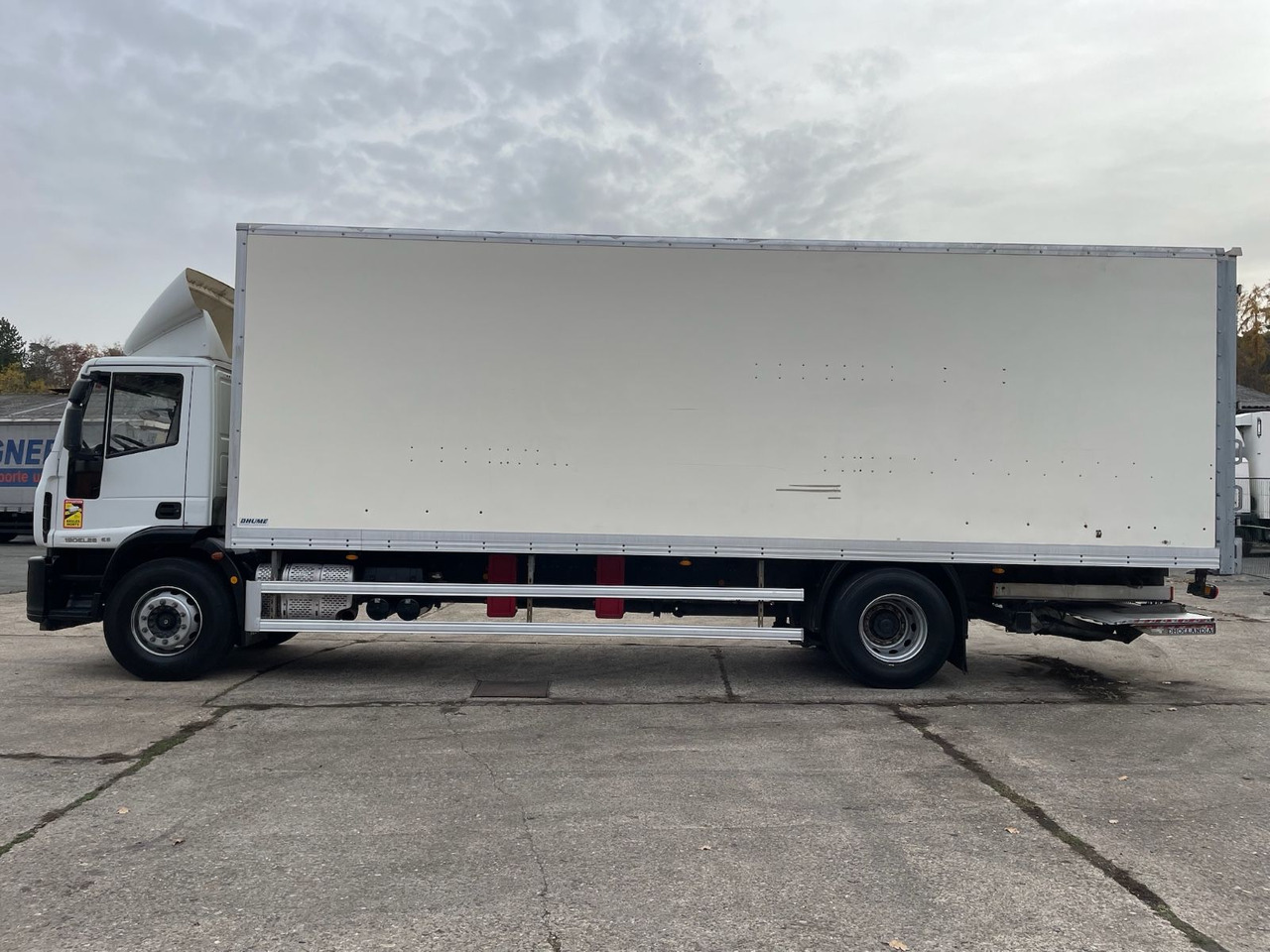 Iveco Eurocargo ML190EL Koffer/LBW/DHOLLANDIA/AC/EU6 - بصندوق مغلق شاحنة: صور 4 Iveco Eurocargo ML190EL Koffer/LBW/DHOLLANDIA/AC/EU6 - بصندوق مغلق شاحنة: صور 4