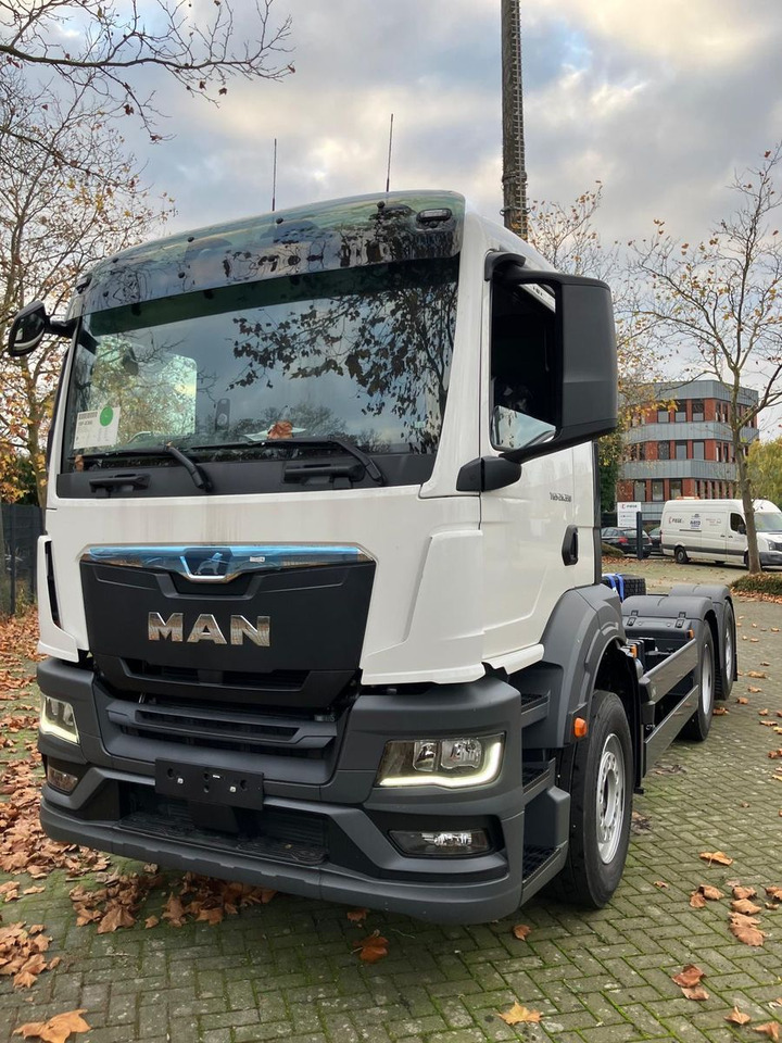 MAN TGS 26.330 6x2-4BL Fahrgestell/NLA/AC/EU6e - الشاسيه شاحنة: صور 1 MAN TGS 26.330 6x2-4BL Fahrgestell/NLA/AC/EU6e - الشاسيه شاحنة: صور 1