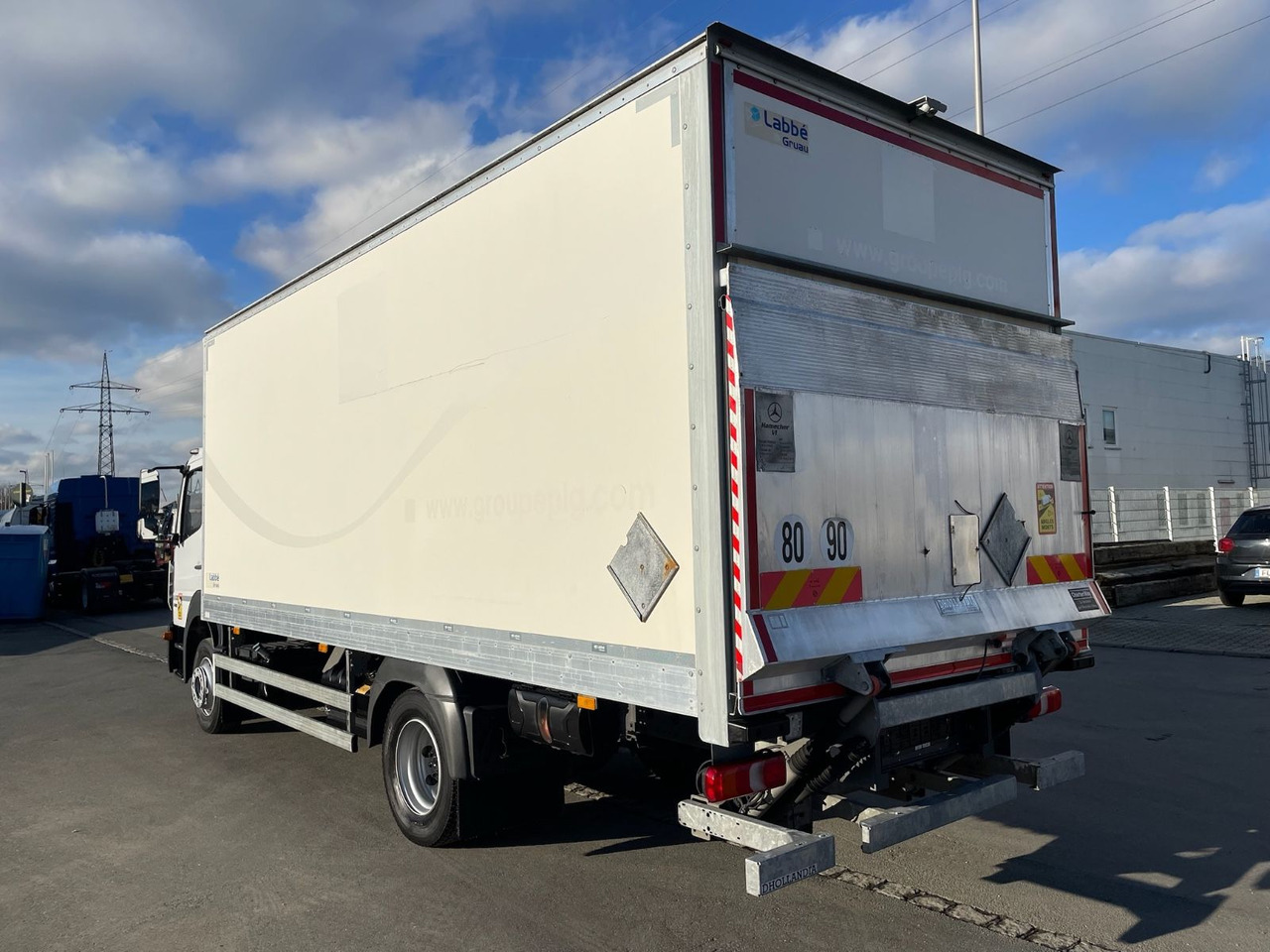 Mercedes-Benz Atego 1218 4x2 Koffer/FULL-ADR/EXIII/LBW/AC/EU6d - بصندوق مغلق شاحنة: صور 5 Mercedes-Benz Atego 1218 4x2 Koffer/FULL-ADR/EXIII/LBW/AC/EU6d - بصندوق مغلق شاحنة: صور 5
