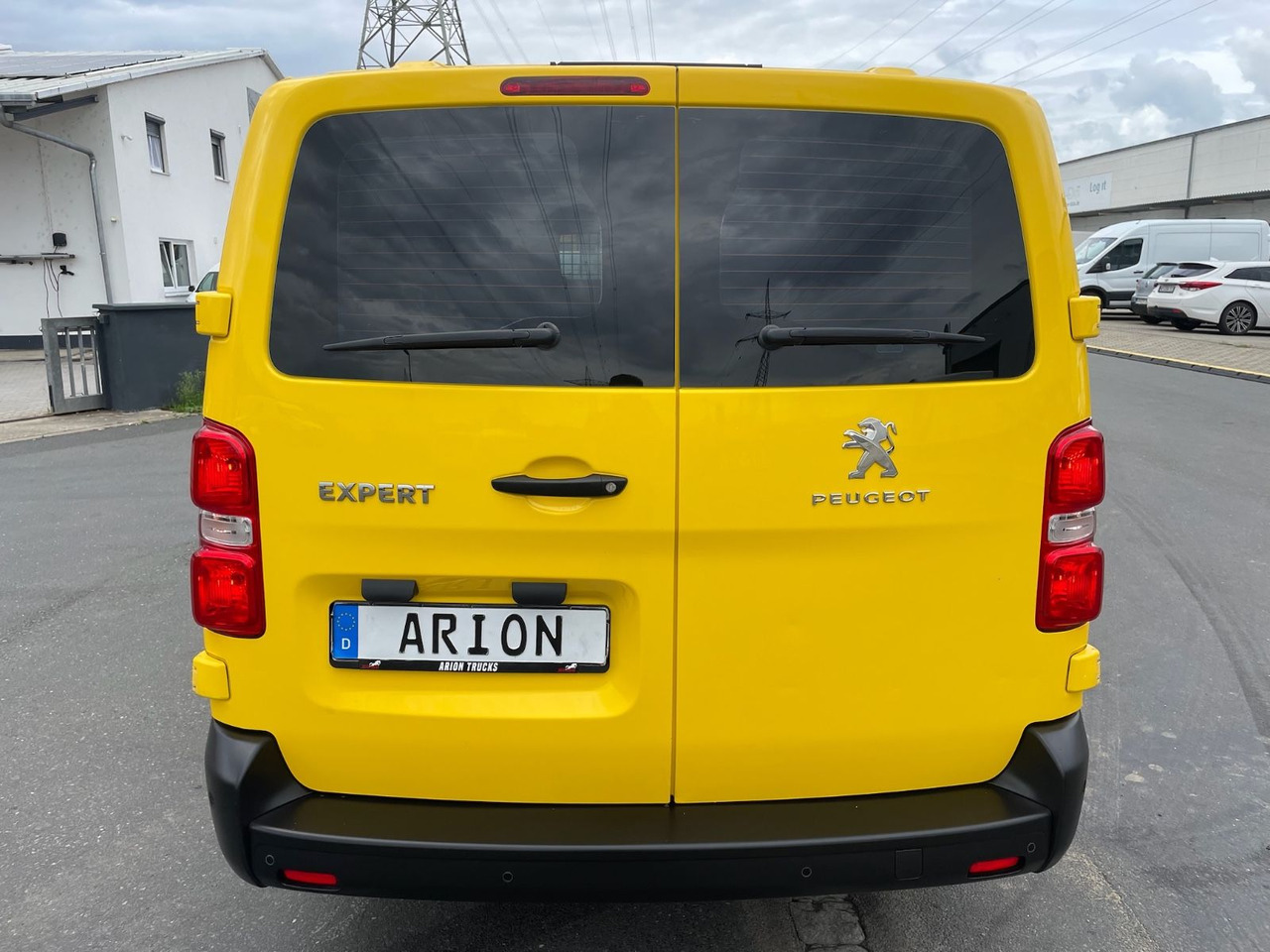 Peugeot Expert Kasten Pro L3/2.0 BlueHDI/AC/15xVerfügbar - فان المدمجة: صور 5 Peugeot Expert Kasten Pro L3/2.0 BlueHDI/AC/15xVerfügbar - فان المدمجة: صور 5