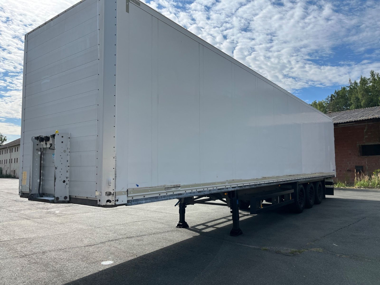 Schmitz Cargobull SKO 24 / L- 13,62 FP 25 / Trockenfrachtkoffer - بصندوق مغلق نصف مقطورة: صور 2 Schmitz Cargobull SKO 24 / L- 13,62 FP 25 / Trockenfrachtkoffer - بصندوق مغلق نصف مقطورة: صور 2