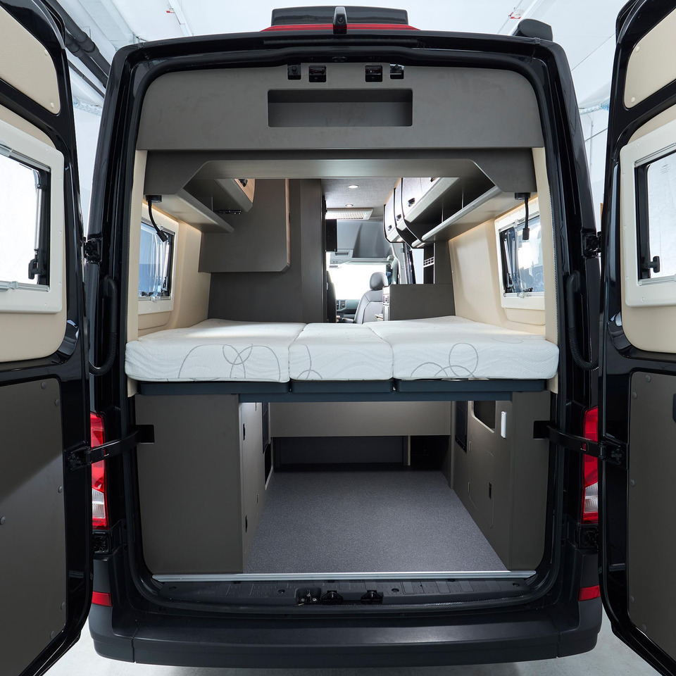 كرفان فان جديد Bravia Swan 680 Trend: صور 13