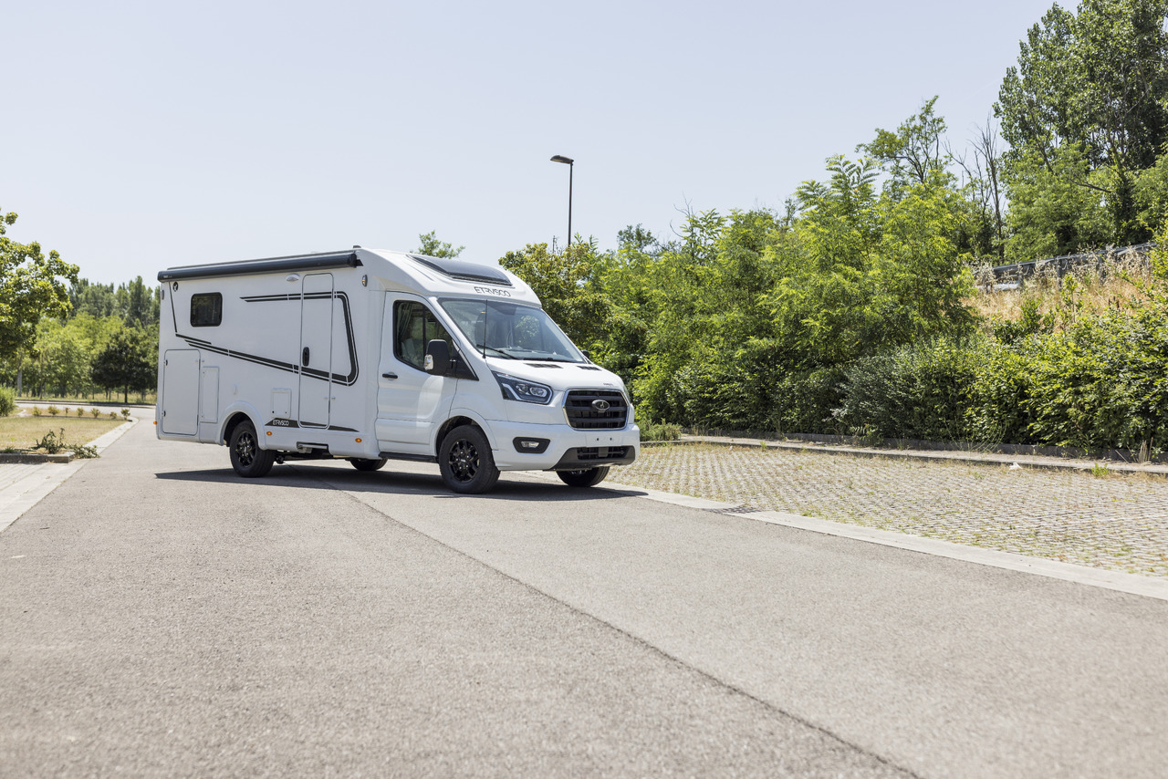 ETRUSCO Etrusco V 6.8 SCF - منزل متنقل: صور 2 ETRUSCO Etrusco V 6.8 SCF - منزل متنقل: صور 2