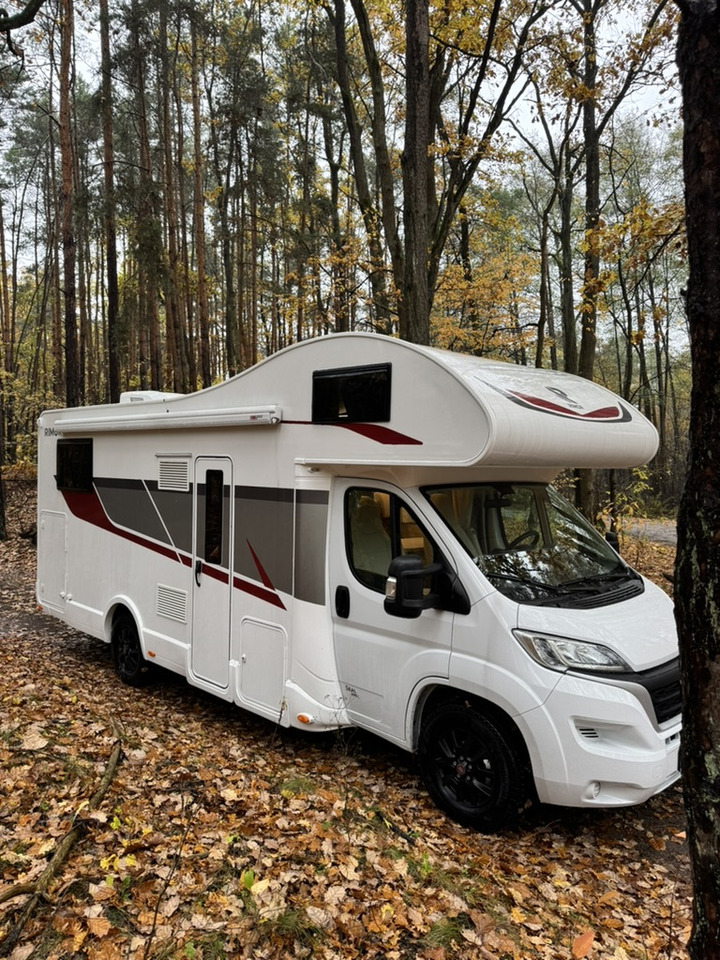 Rimor Seal 695 - موتر هوم سقف عالي: صور 2 Rimor Seal 695 - موتر هوم سقف عالي: صور 2