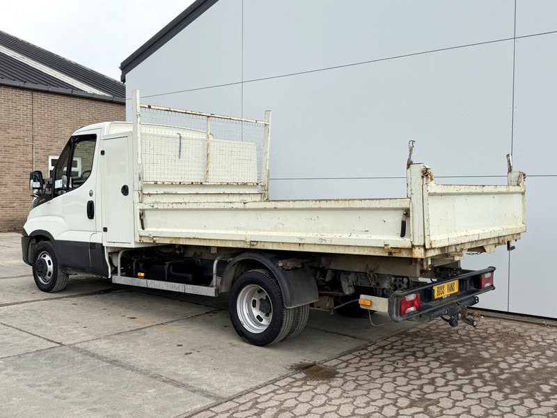 Iveco Daily 35C12 2.3 Kipper Dubbellucht 3.5t Trekhaak Airco Cruise Control Lucht geveerde stoel - قلاب صغير: صور 3 Iveco Daily 35C12 2.3 Kipper Dubbellucht 3.5t Trekhaak Airco Cruise Control Lucht geveerde stoel - قلاب صغير: صور 3
