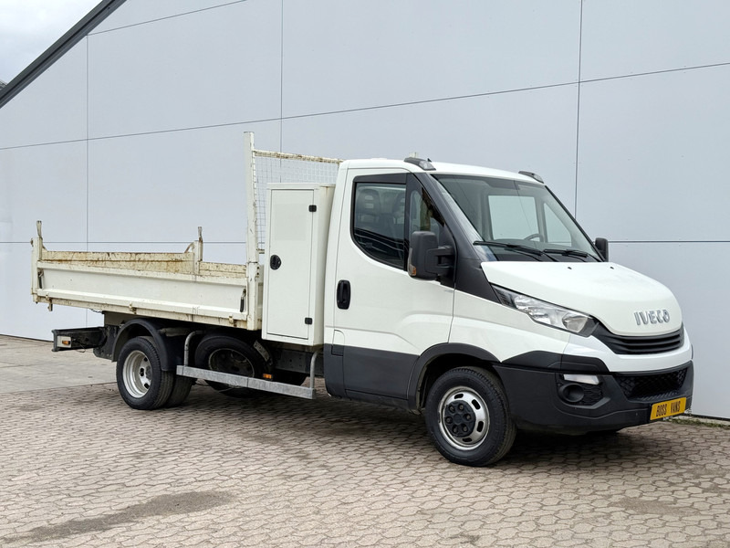Iveco Daily 35C12 2.3 Kipper Dubbellucht 3.5t Trekhaak Airco Cruise Control Lucht geveerde stoel - قلاب صغير: صور 5 Iveco Daily 35C12 2.3 Kipper Dubbellucht 3.5t Trekhaak Airco Cruise Control Lucht geveerde stoel - قلاب صغير: صور 5