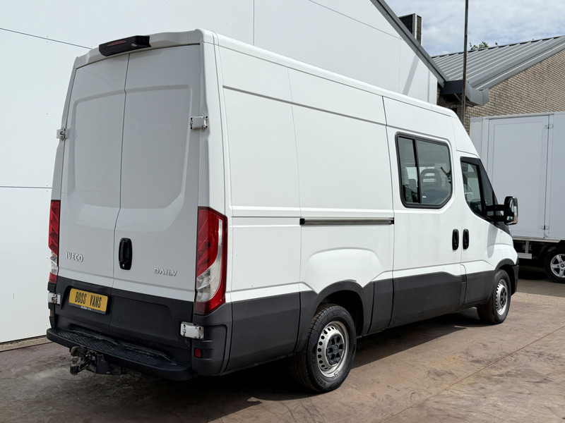 Iveco Daily 35S14 2.3 L2H2 Dubbele Cabine 7 Stoelen Airco Cruise Control Trekhaak 3.5t Lucht geveerde stoel - فان, الشاحنات الصغيرة كابينة مزدوجة: صور 3 Iveco Daily 35S14 2.3 L2H2 Dubbele Cabine 7 Stoelen Airco Cruise Control Trekhaak 3.5t Lucht geveerde stoel - فان, الشاحنات الصغيرة كابينة مزدوجة: صور 3
