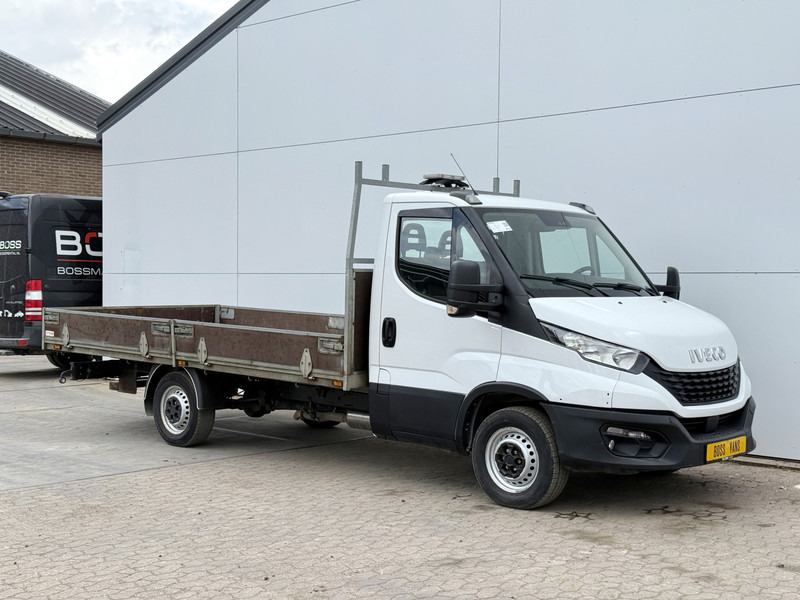 Iveco Daily 35S14 2.3 L3H1 Airco Cruise Control Standkachel Trekhaak Open Laadbak Pritische Lucht geveerde stoel - الشاحنات الصغيرة المسطحة: صور 4 Iveco Daily 35S14 2.3 L3H1 Airco Cruise Control Standkachel Trekhaak Open Laadbak Pritische Lucht geveerde stoel - الشاحنات الصغيرة المسطحة: صور 4