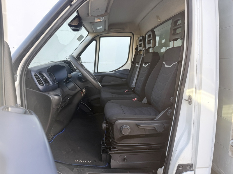 الشاحنات الصغيرة المسطحة Iveco Daily 35S16 2.3 Automaat Camera Cruise Control Navigatie Trekhaak Open Laadbak: صور 7 الشاحنات الصغيرة المسطحة Iveco Daily 35S16 2.3 Automaat Camera Cruise Control Navigatie Trekhaak Open Laadbak: صور 7