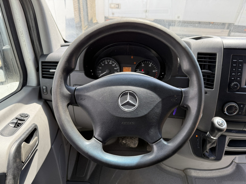 تأجير Mercedes-Benz Sprinter 211 2.2 CDI Automaat L2H2 Climate Control Trekhaak Navigatie Mercedes-Benz Sprinter 211 2.2 CDI Automaat L2H2 Climate Control Trekhaak Navigatie: صور 20