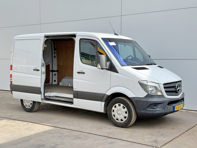 Mercedes-Benz Sprinter 311 2.1 CDI Automaat L2H1 Climate Control Cruise Control Camera trekhaak en lucht geveerde stoel - فان: صور 5 Mercedes-Benz Sprinter 311 2.1 CDI Automaat L2H1 Climate Control Cruise Control Camera trekhaak en lucht geveerde stoel - فان: صور 5