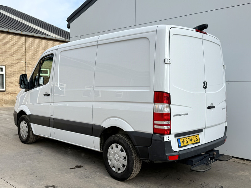 Mercedes-Benz Sprinter 311 2.1 CDI Automaat L2H1 Climate Control Cruise Control Camera trekhaak en lucht geveerde stoel - فان: صور 2 Mercedes-Benz Sprinter 311 2.1 CDI Automaat L2H1 Climate Control Cruise Control Camera trekhaak en lucht geveerde stoel - فان: صور 2