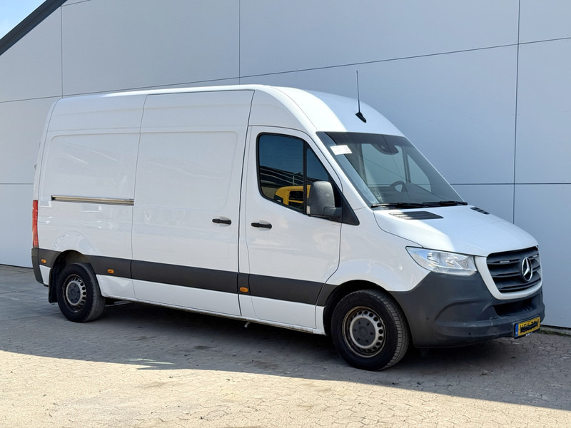 Mercedes-Benz Sprinter 314 2.2 CDI Automaat L2H2 Climate Control Cruise Control Standkachel Navigatie Camera - فان: صور 4 Mercedes-Benz Sprinter 314 2.2 CDI Automaat L2H2 Climate Control Cruise Control Standkachel Navigatie Camera - فان: صور 4