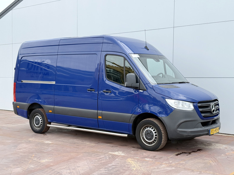 Mercedes-Benz Sprinter 315 1.9 CDI Automaat L2H2 Climate Control Cruise Control Carplay Trekhaak Dodehoek waarschuwing - فان: صور 4 Mercedes-Benz Sprinter 315 1.9 CDI Automaat L2H2 Climate Control Cruise Control Carplay Trekhaak Dodehoek waarschuwing - فان: صور 4