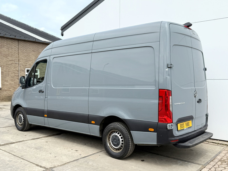 Mercedes-Benz Sprinter 315 1.9 CDI L2H2 Climate Control Cruise Control Carplay Camera - فان المدمجة: صور 2 Mercedes-Benz Sprinter 315 1.9 CDI L2H2 Climate Control Cruise Control Carplay Camera - فان المدمجة: صور 2