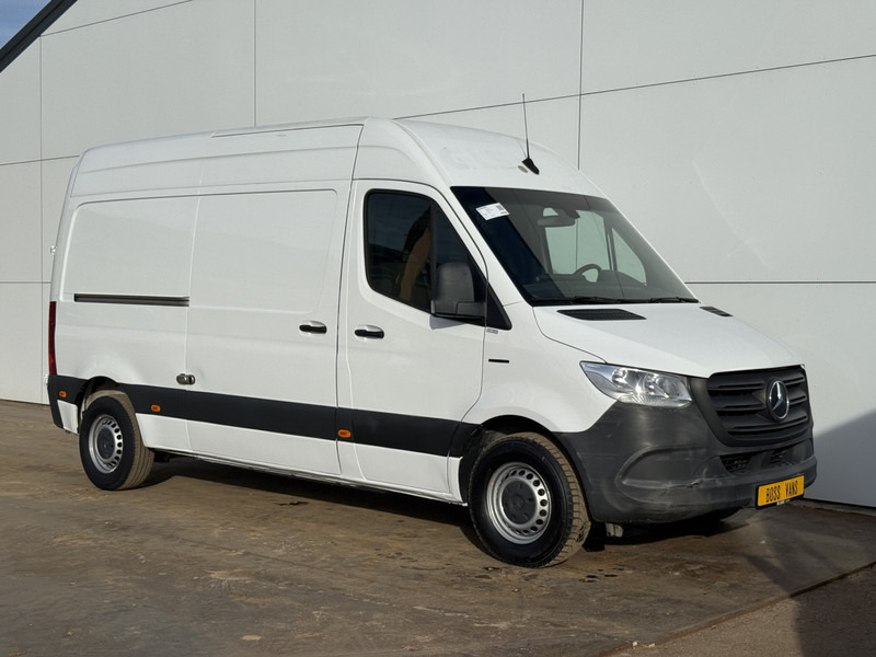 Mercedes-Benz eSprinter 312 L2H2 100% Elektrisch 55kWh 168km WLTP 80kw Snelladen Climate Control Camera Stoelverwarming - فان, فان كهربائية: صور 4 Mercedes-Benz eSprinter 312 L2H2 100% Elektrisch 55kWh 168km WLTP 80kw Snelladen Climate Control Camera Stoelverwarming - فان, فان كهربائية: صور 4