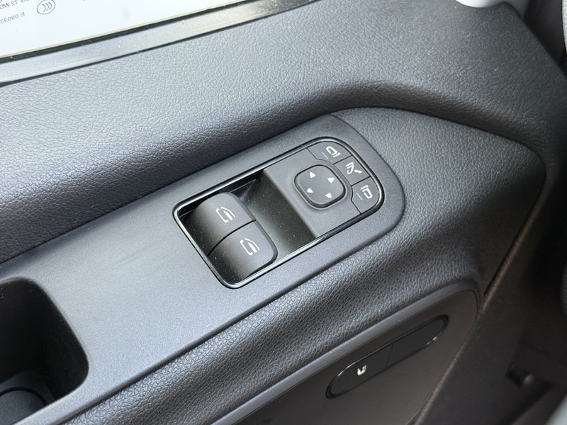 فان, فان كهربائية Mercedes-Benz eSprinter 312 L2H2 Elektrisch 41kWh 120km WLTP Climate Control Camera Stoelverwarming: صور 20