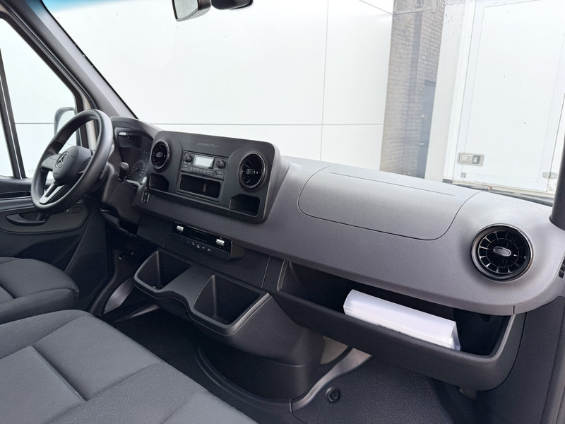 فان, فان كهربائية Mercedes-Benz eSprinter 312 L2H2 Elektrisch 41kWh 120km WLTP Climate Control Camera Stoelverwarming: صور 8