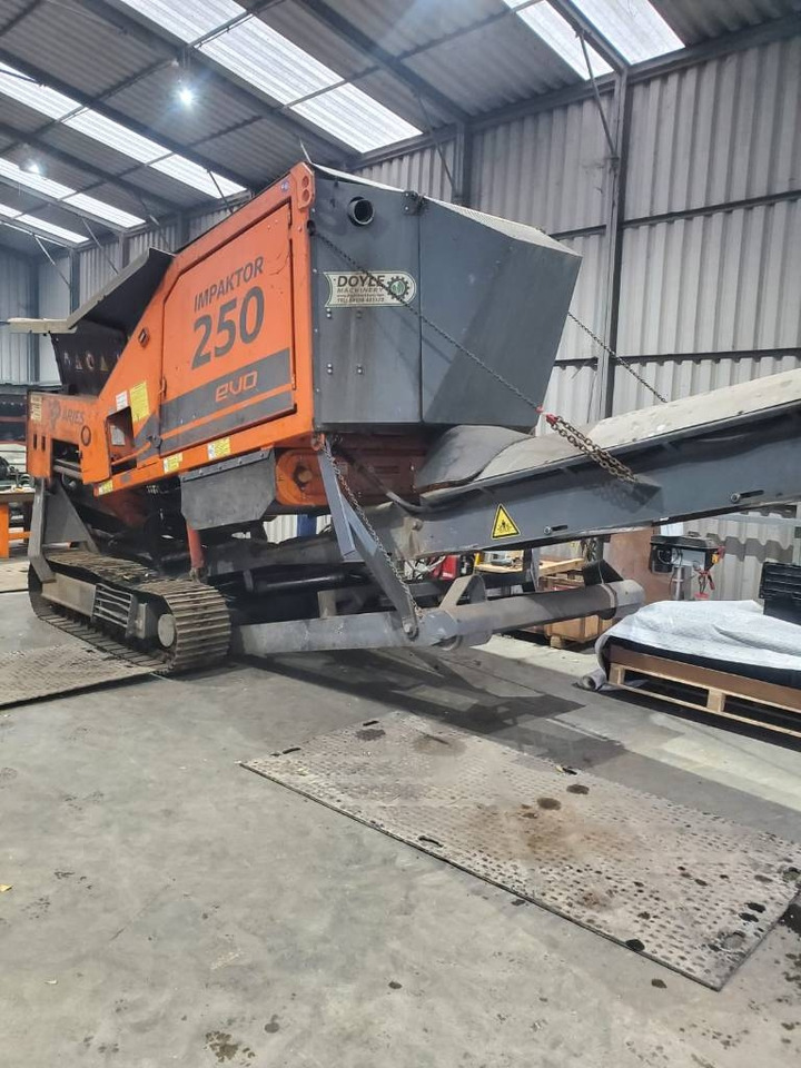 Arjes 250 Evo - كسارة متحركه: صور 1 Arjes 250 Evo - كسارة متحركه: صور 1