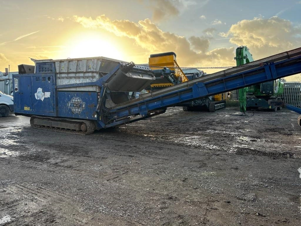 Edge SLAYER XL - آلة تمزيق صناعية: صور 2 Edge SLAYER XL - آلة تمزيق صناعية: صور 2