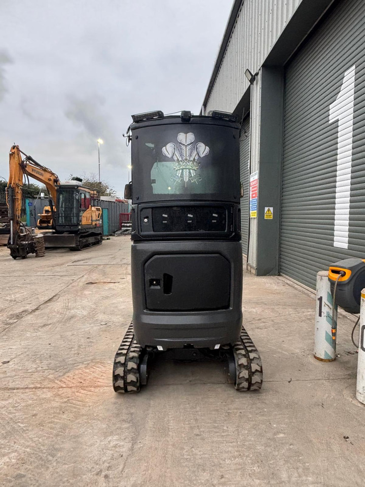 Case CX22D Engcon - حفارة مصغرة: صور 4 Case CX22D Engcon - حفارة مصغرة: صور 4